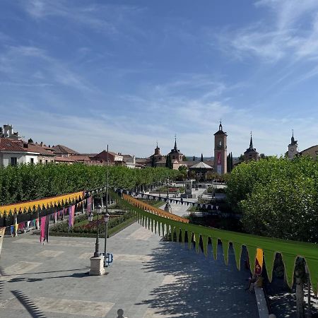 Sonar En La Plaza Cervantes 3 アルカラ・デ・エナレス エクステリア 写真