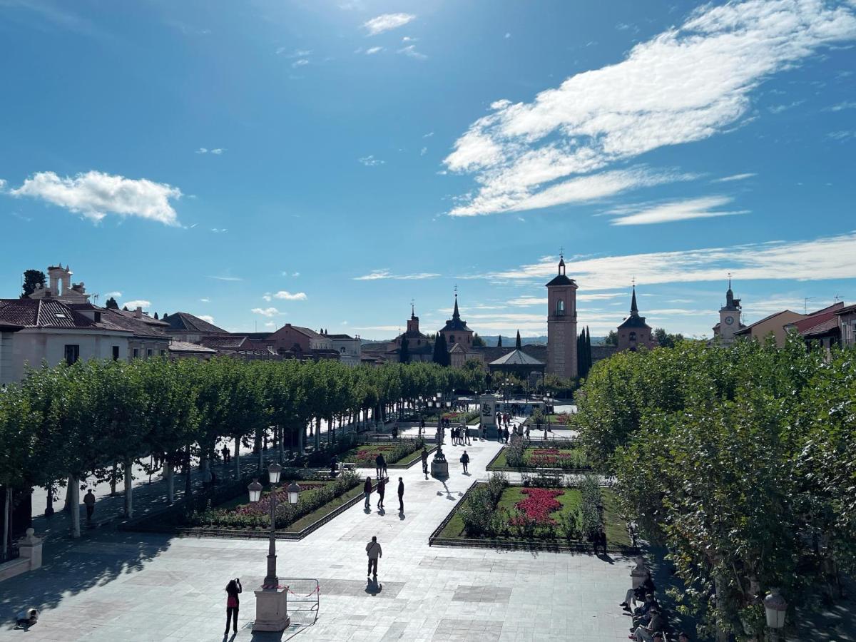 Sonar En La Plaza Cervantes 3 アルカラ・デ・エナレス エクステリア 写真
